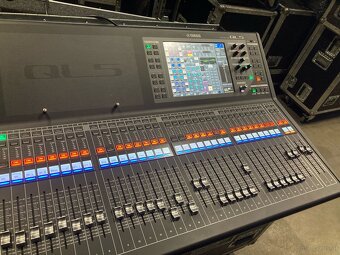 Yamaha QL5 Digitalmixer - 2