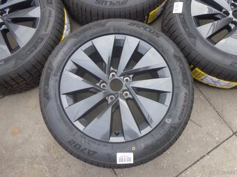 VW T-Roc / Skoda Karoq 4x4 / Seat Ateca 4x4 Winterradsatz 17 - 2