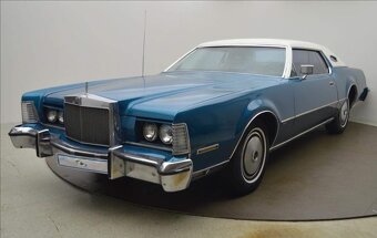 Lincoln Continental Mark IV. 7,5 V8 (158 kW) 1974 - 2