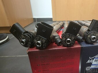 EINSPRITZDÜSEN 3,0 TDI 059 130 278 M - 2