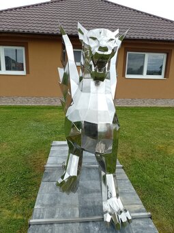 Lebensgroße Skulptur aus Edelstahl - 2