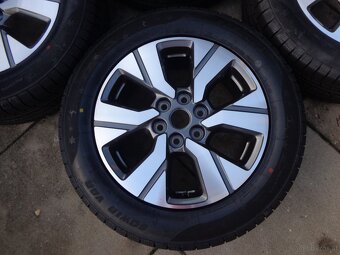 new VW T7 neue Winterradsatz 215/60R17C mit LK  6x120 - 2