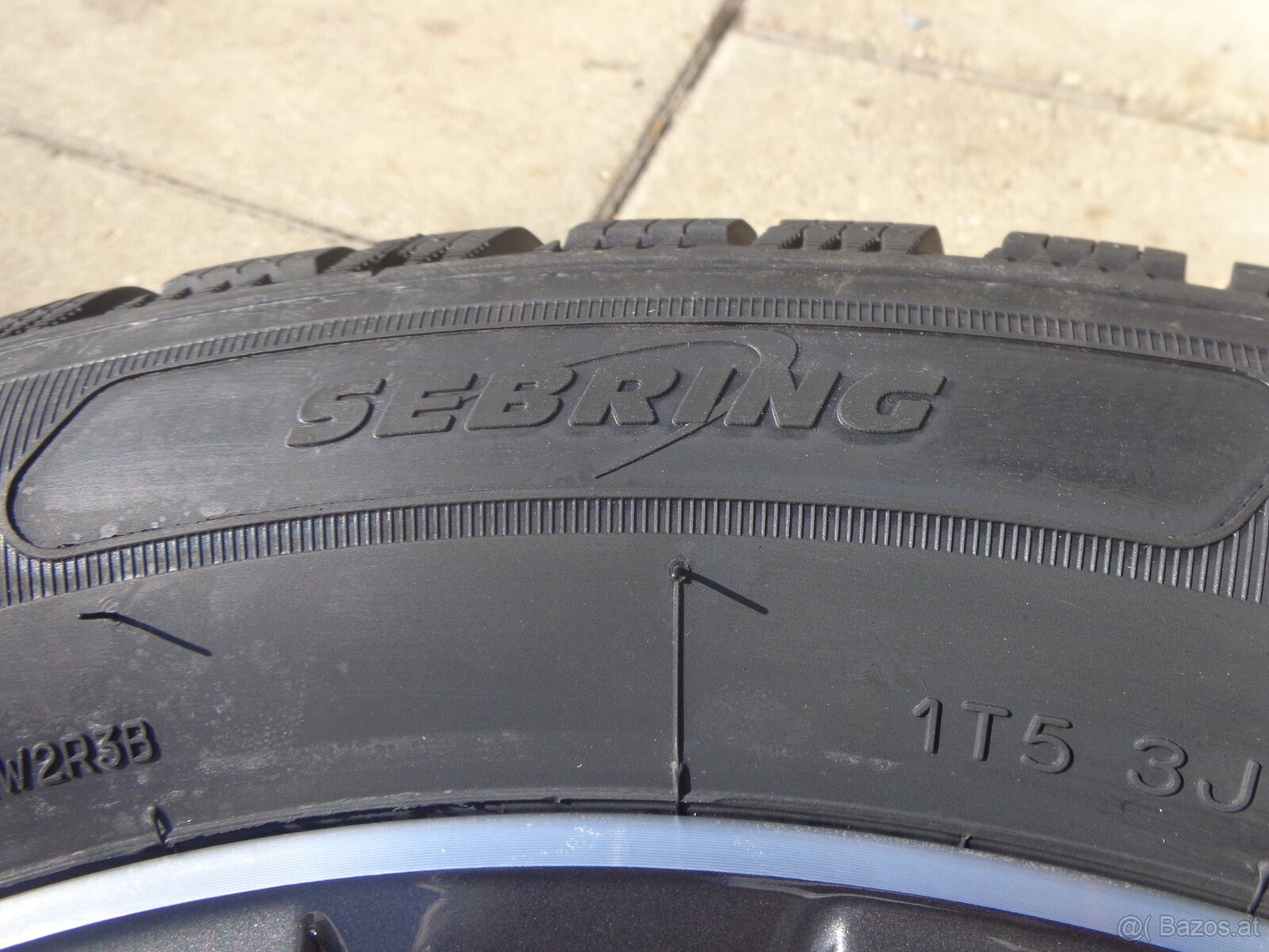 VW Tiguan nagelneue Winterradsatz 235/55R18 - 3