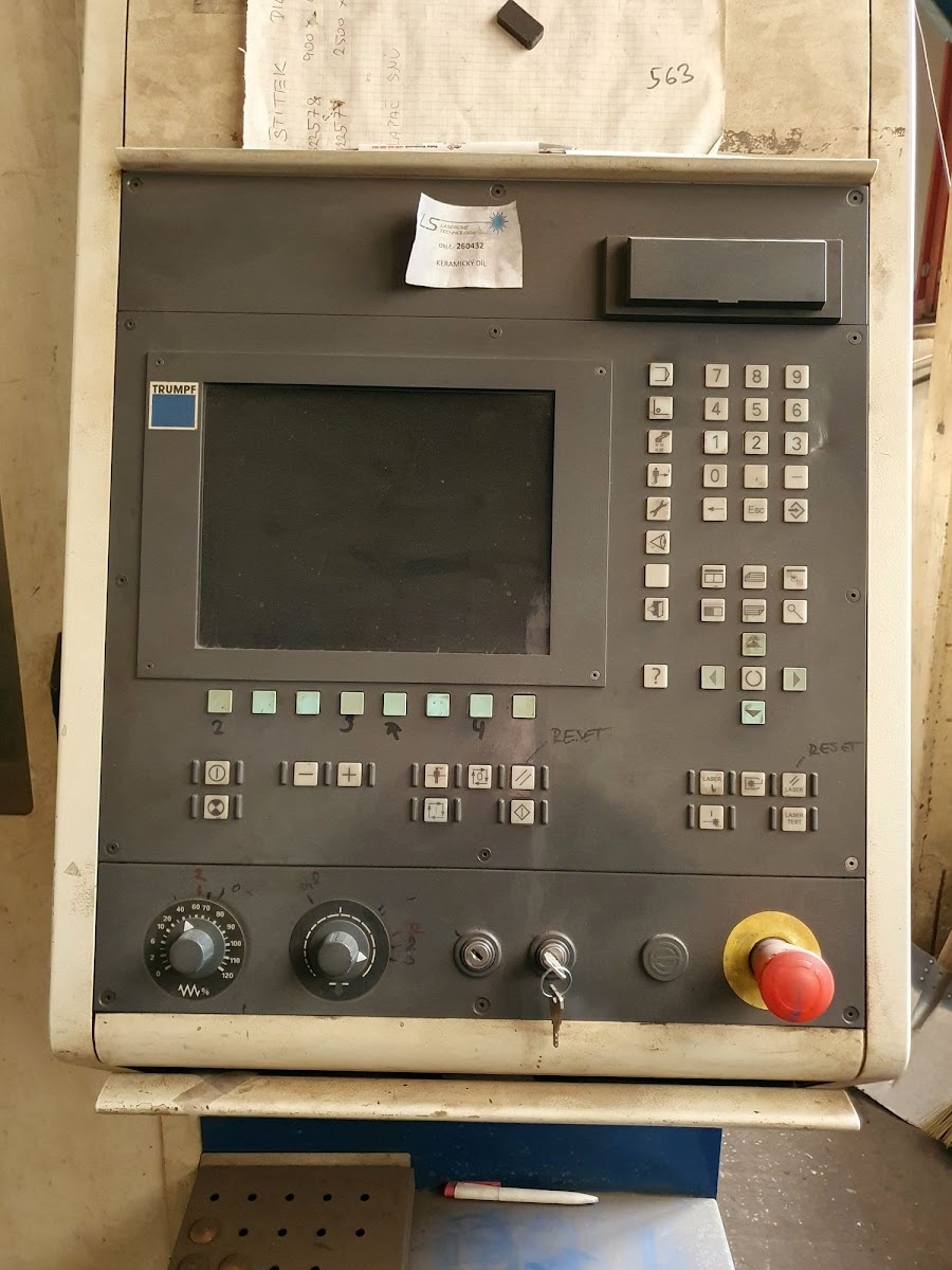 Laserschneidmaschine / Trumatic L3030 Trumpf - 3