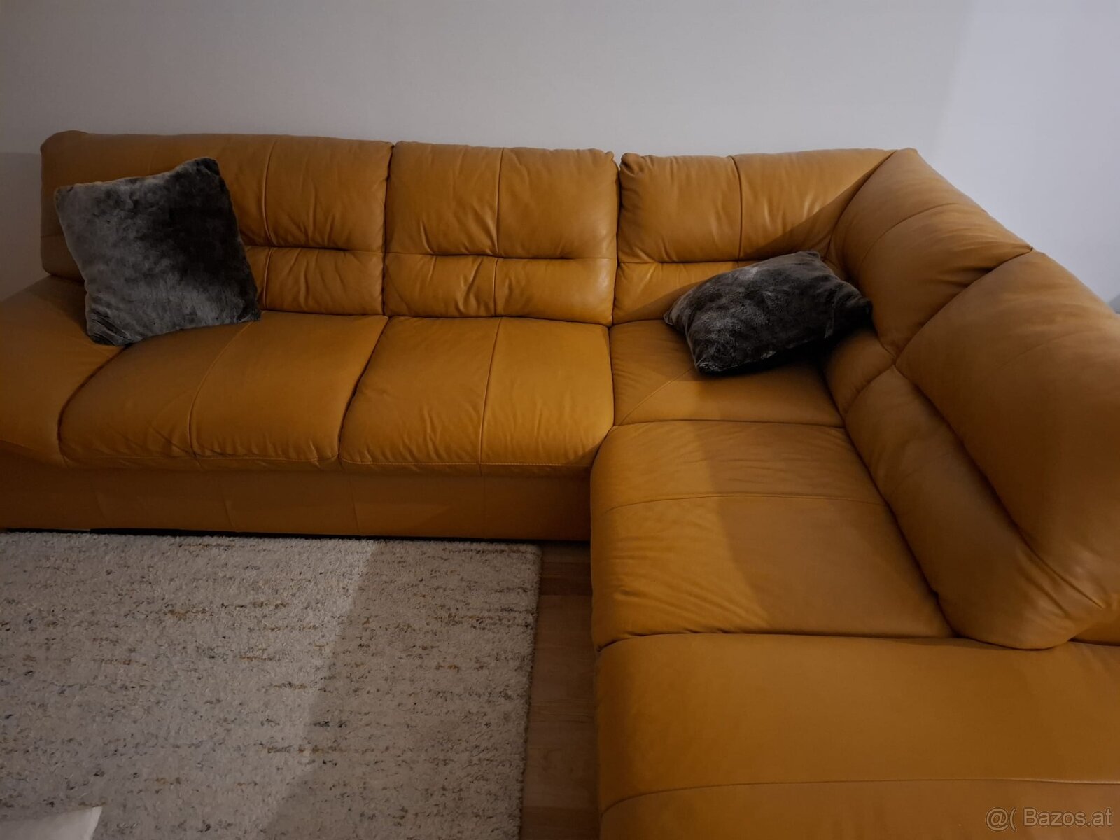 Couch - 3
