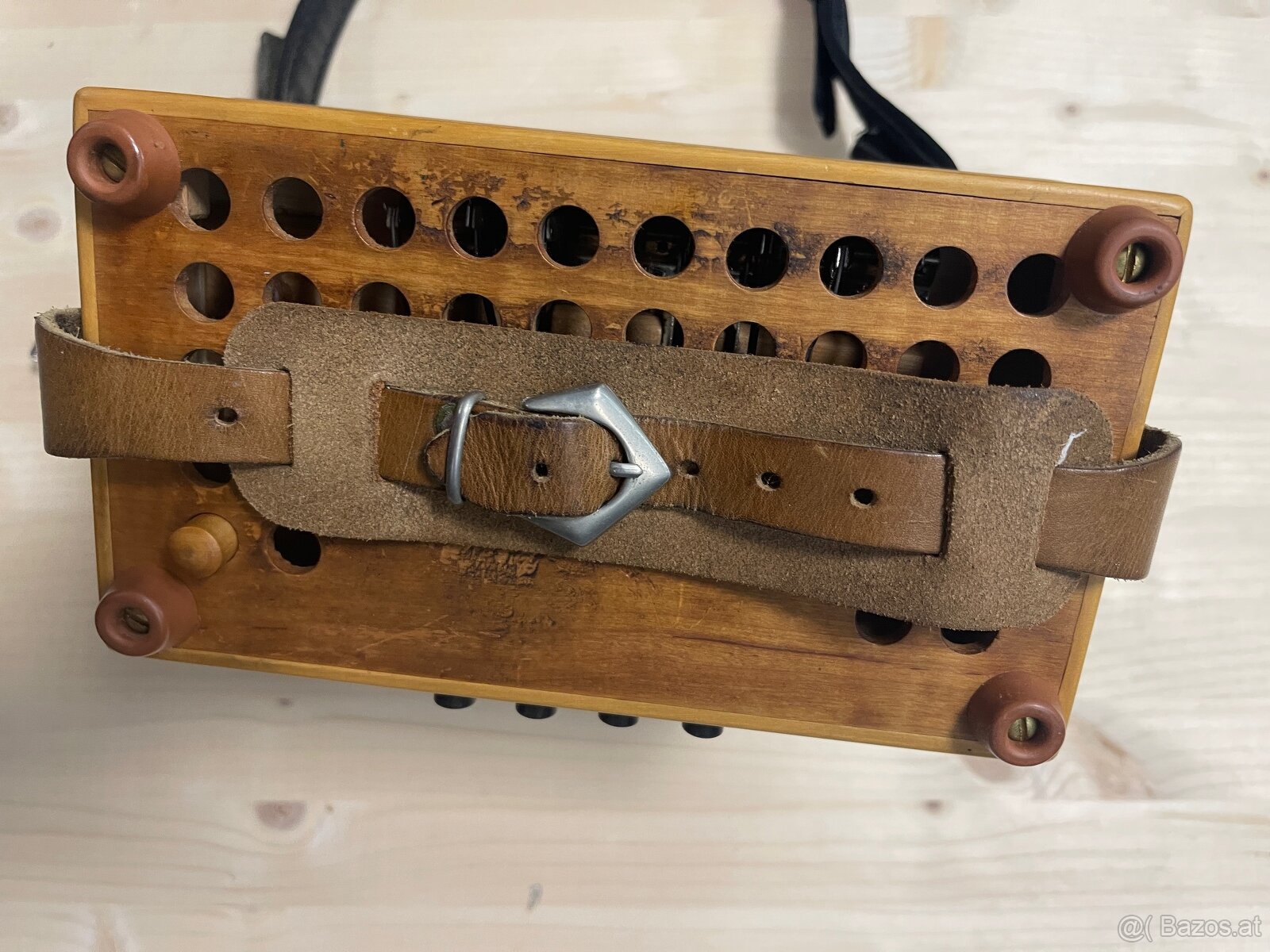 Italienisches Diatonisches Akkordeon aus Kirschholz - 3
