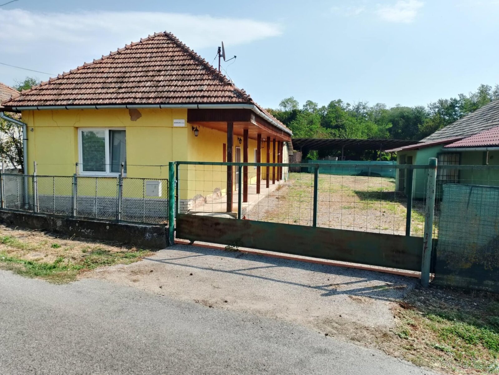 Industrielle Lagerhalle + 85 ha Grundstück zu verkaufen - 3