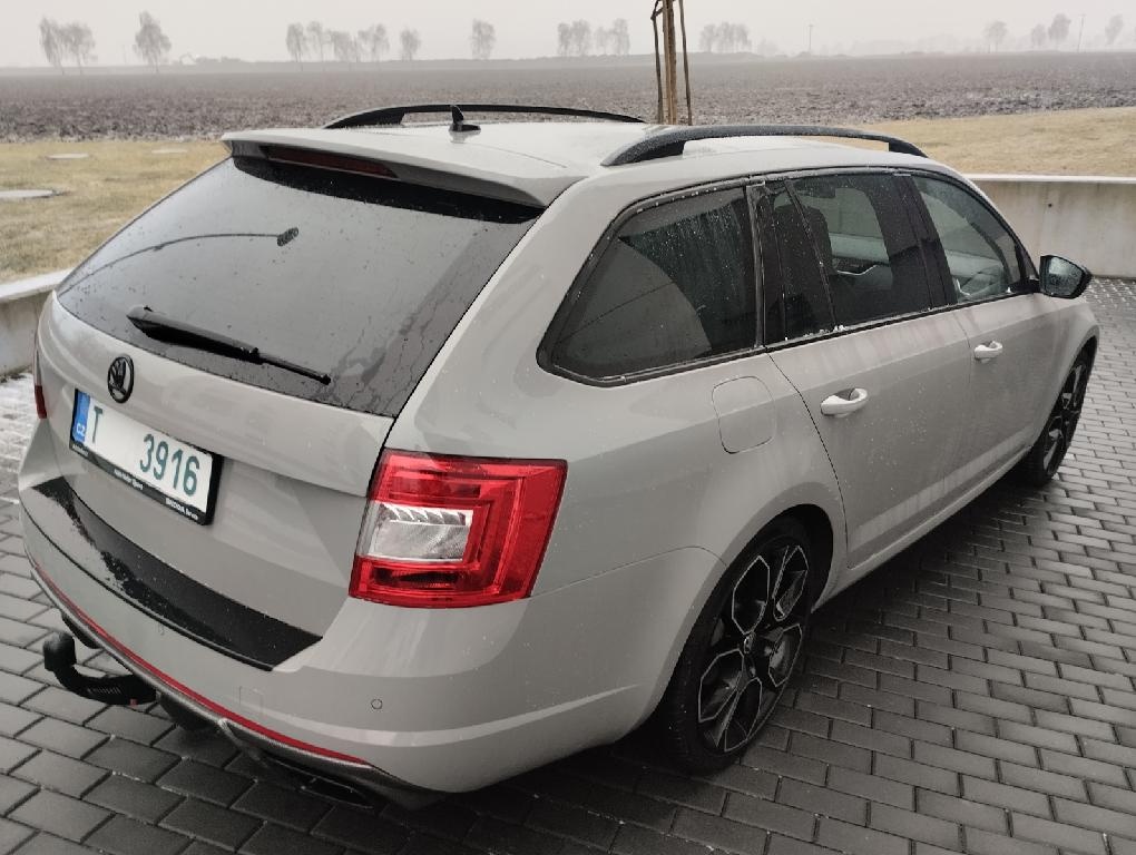 skoda octavia vrs 2.0tdi 135kw dsg. 126tkm.kamera.navi. - 3
