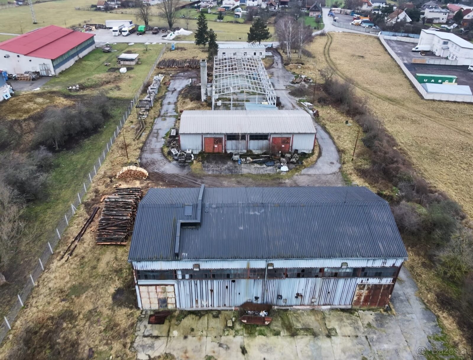 Komplex mit Hallen-Slovakia - 3