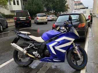 Motorrad 125ccm Sport DAELIM - 3