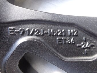 Audi Q8 E-tron neue 21Zoll Alufelgen Front poliert - 3