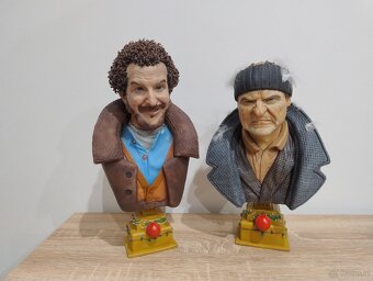 Home alone/Allein zu Hause - 3