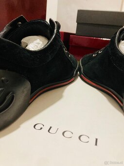 Gucci Soft Suede - 3