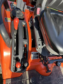 Kubota Traktor Schlepper mit lader und bagger - 3