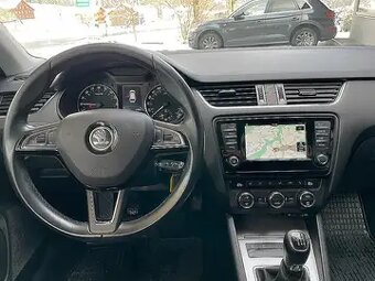 Škoda octavia 2.0 115KW. 2015 - 3