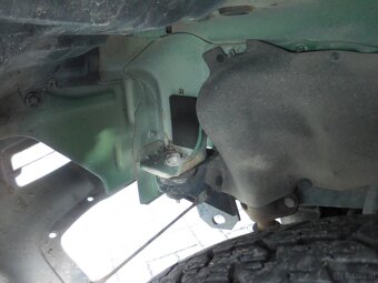 Nissan Navara 2,5 TDi 76kw original lack,ohne rost - 3