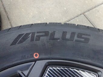 BYD Atto3 neue original Winterradsatz 235/50R18 inkl. RDKS - 3