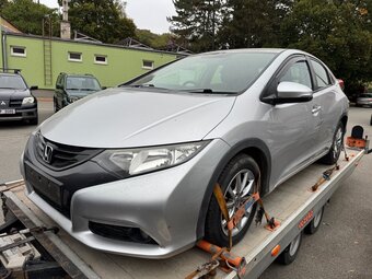 Honda Civic 9G 2.2 i-DTEC NH700M – Teile / Ganzes Auto - 3