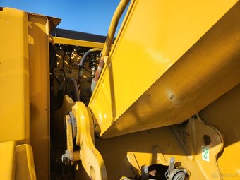 Caterpillar 312B - 3