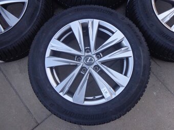 Lexus LBX / Toyota CH-R 2023- neue Winterradsatz 215/60R17 - 3