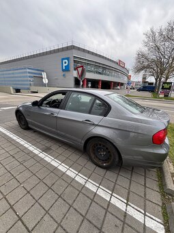 BMW e90 316i 2009 mit 146000 km - 3