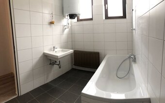 Traumlage Reichenau/Rax: Wohnen im Grünen und trotzdem Zentr - 3