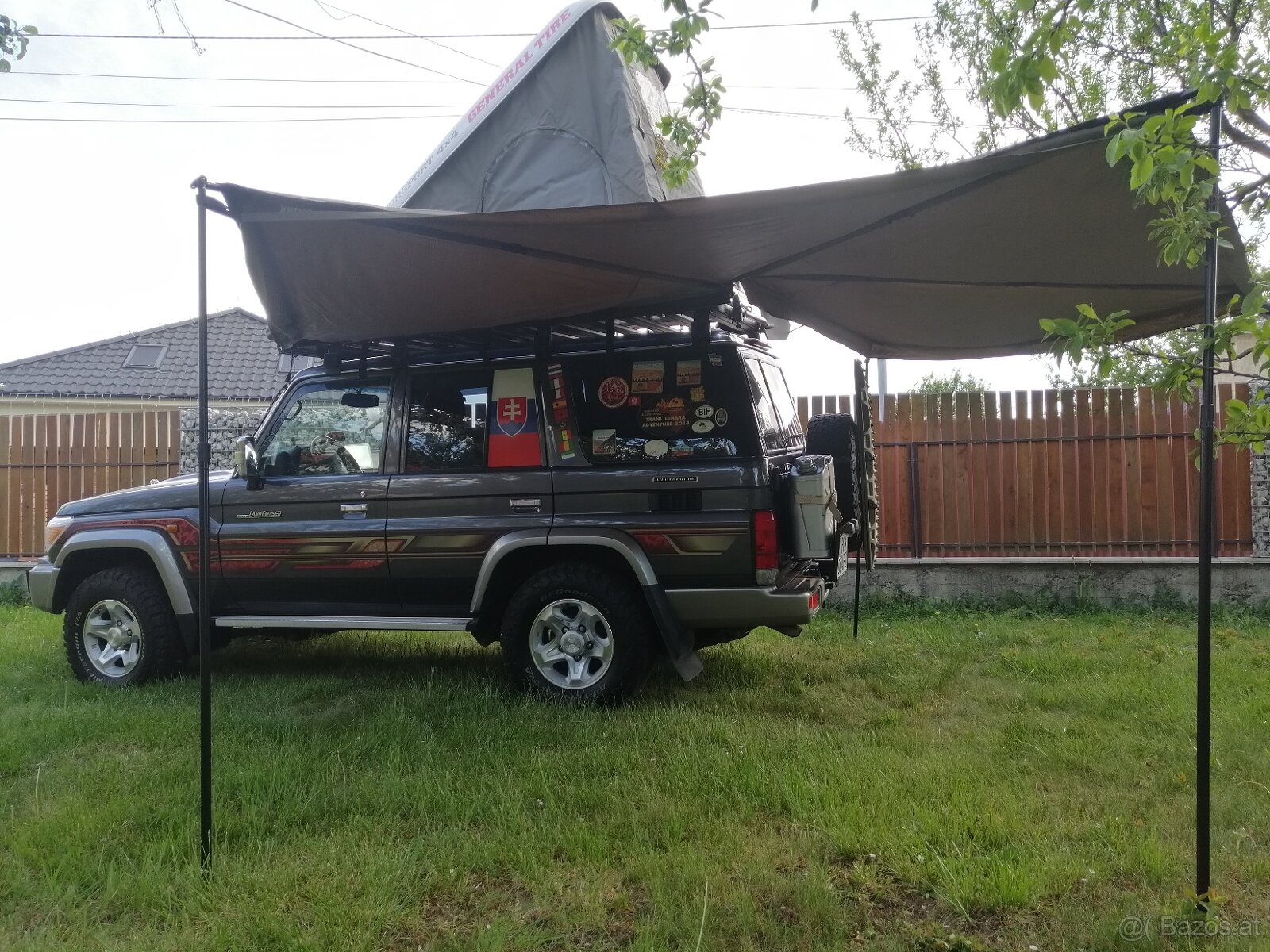 Toyota Land Cruiser - 4