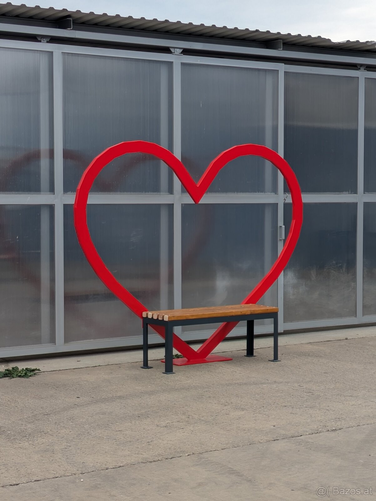 ❤️ Metallherz mit Sitzbank – Fotopoint / Dekoration – JKL - 4