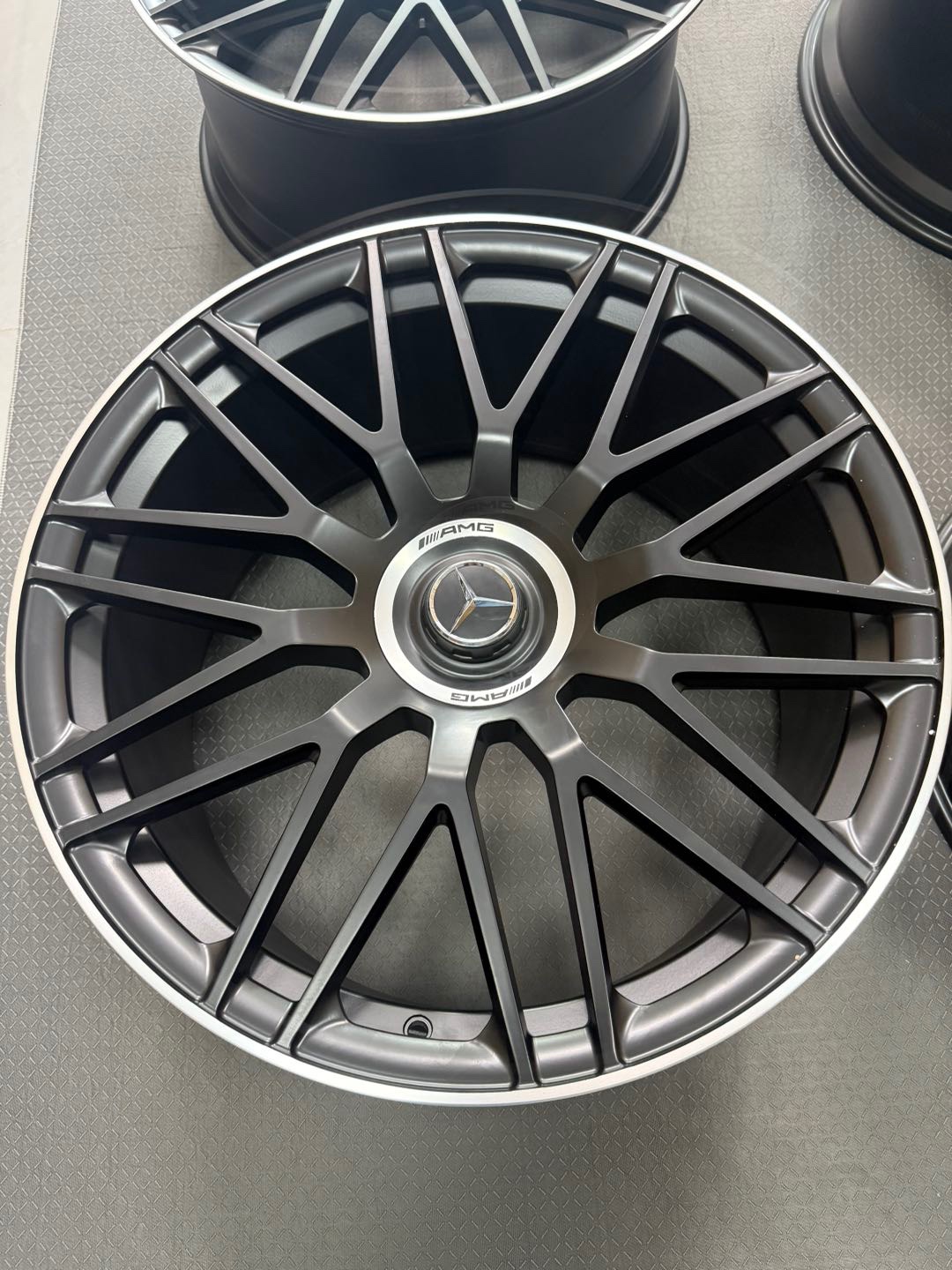 GLS 63 AMG 23 Zoll Felgen - 4