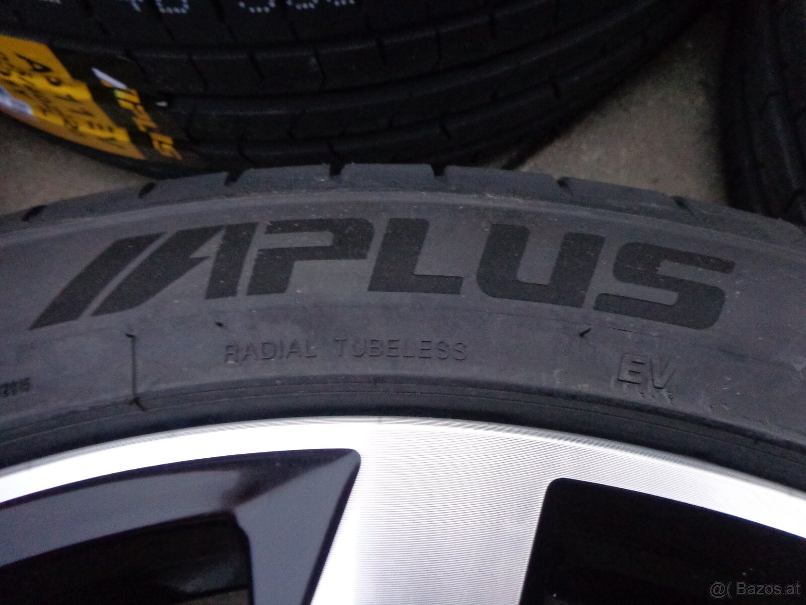 255/40R20 VW Tiguan neue Sommerradsatz - 4