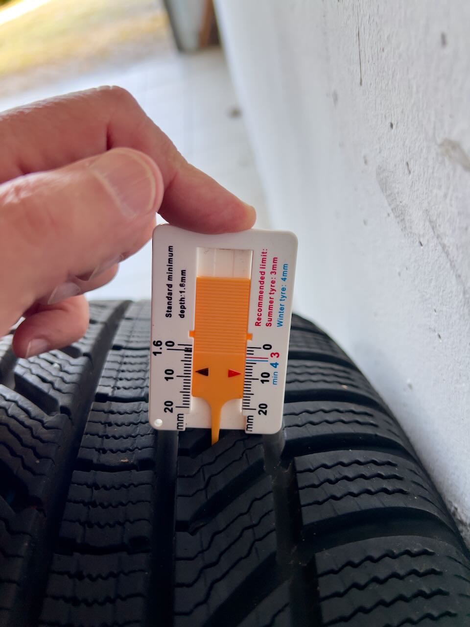 4 Stk Kompletträder 235/55R19 Conti Wintercontact TS870P 105 - 4