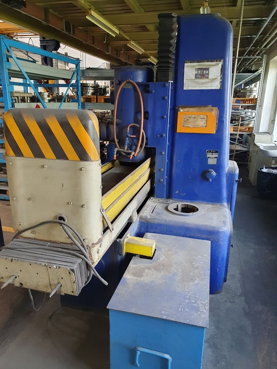 Kovosvit Holoubkov BPV 300 - Flachschleifmaschine - 4