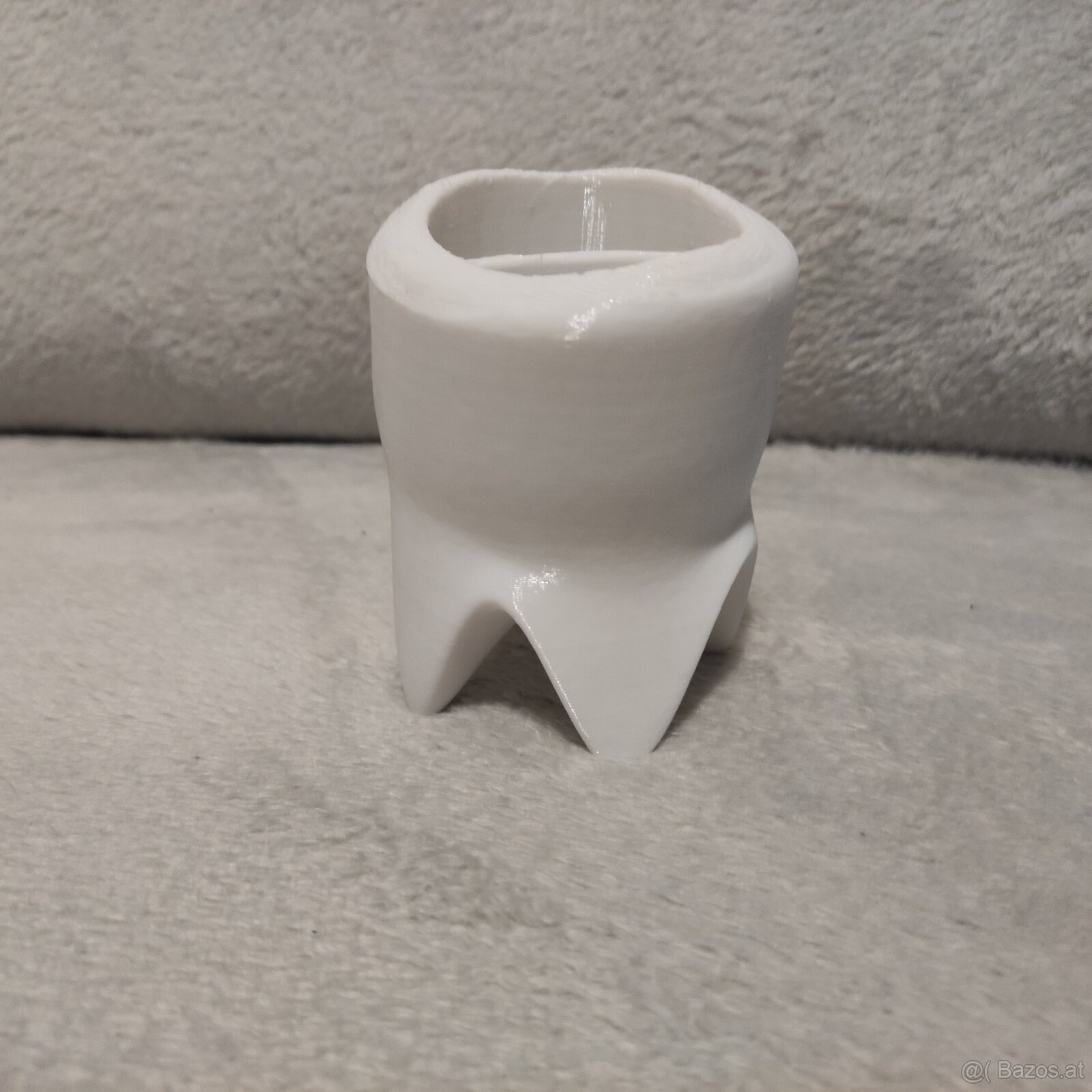 Zahnbürsten- und Hygiene-Ständer - 4