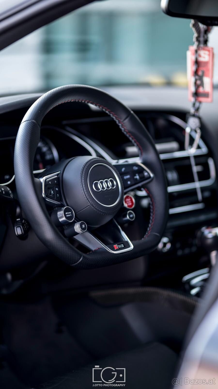 Audi RS4 - 4