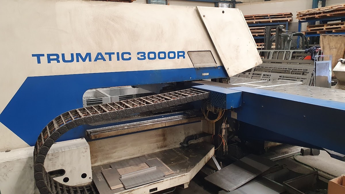 Sonstiges / Stanzmaschine / TRUMATIC 3000 R - 4