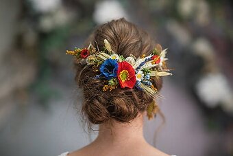 🌸 Einzigartiges Brautkleid mit Blumenstickerei - 4