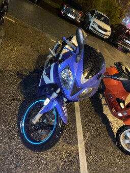 Motorrad 125ccm Sport DAELIM - 4