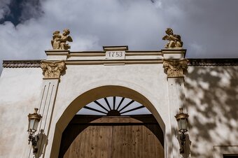 Barockschloss aus dem Jahr 1753 - 4