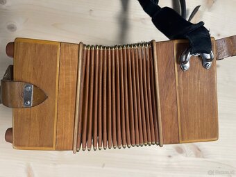 Italienisches Diatonisches Akkordeon aus Kirschholz - 4