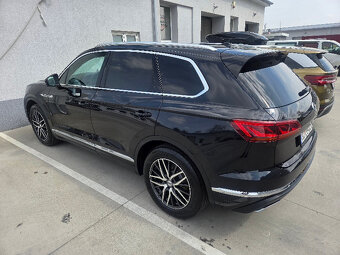 Volkswagen Touareg 3.0 V6 TDI Elegance 4Motion 210kW A8 - 4