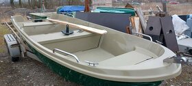 Ruderboot, Motorfischerboot Nikol 400 - 4