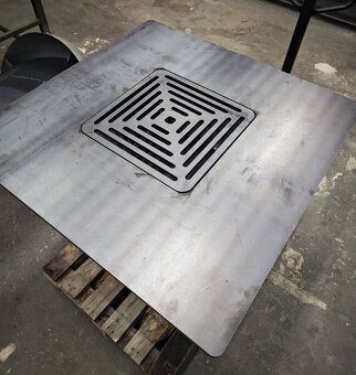 Partygrill / Grillplatte 90×90 cm + Sockel (6 / 10 mm) - 4