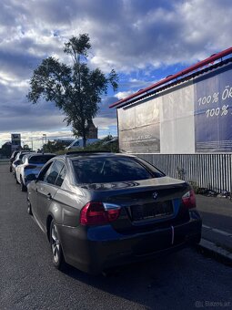 BMW 325i - 4