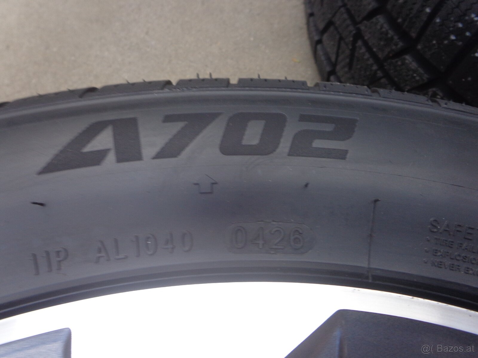 Skoda Kodiaq nagelneue Winterradsatz 235/50R19 - 5