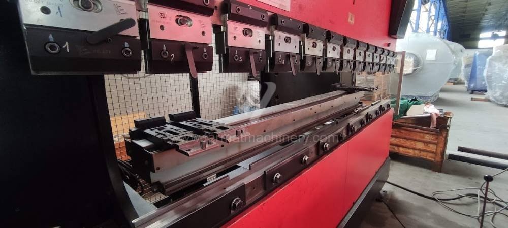 AMADA HFT 80-25 — CNC Abkantpresse, 2001 (241152) - 5