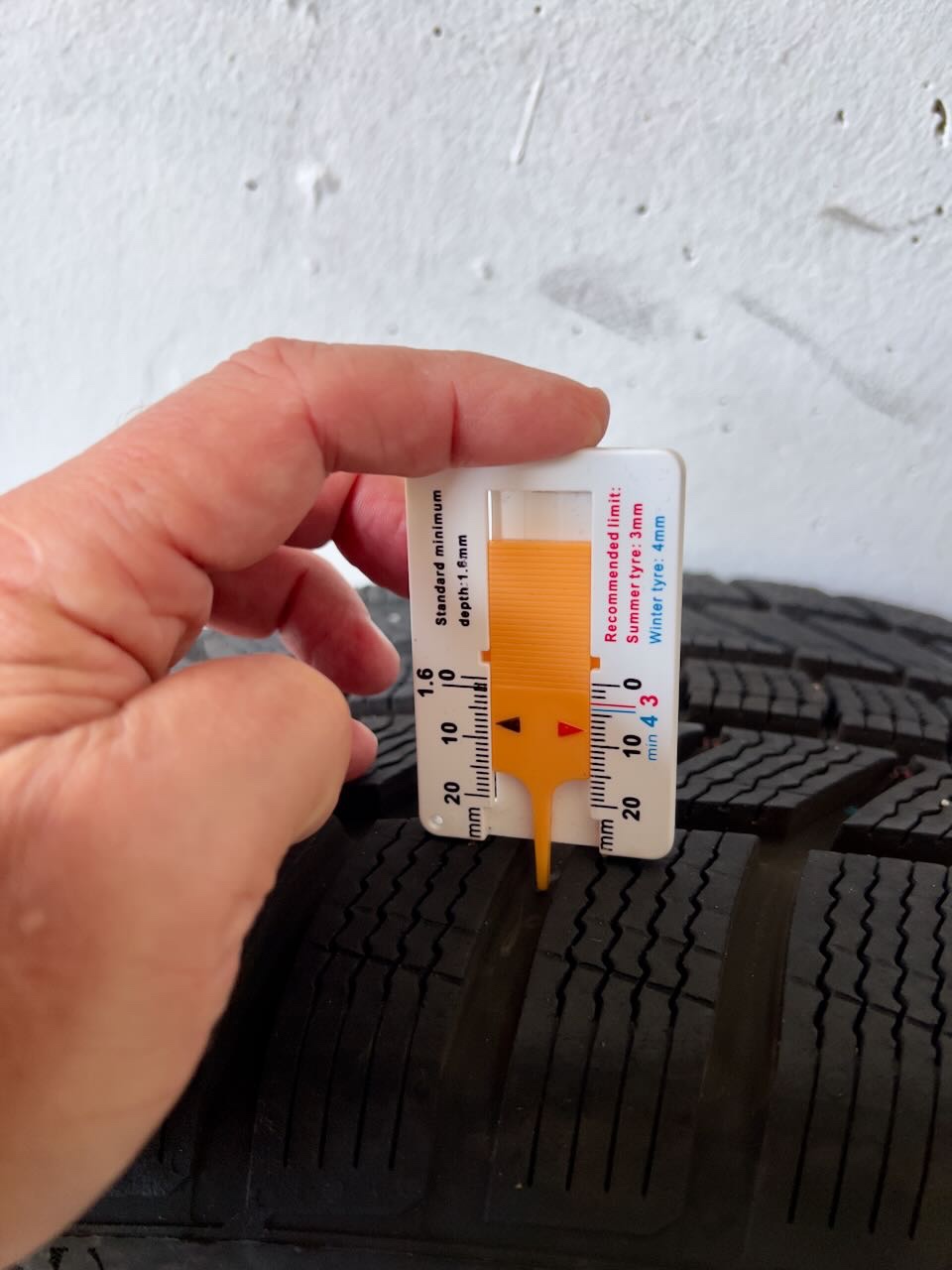 4 Stk Kompletträder 235/55R19 Conti Wintercontact TS870P 105 - 5