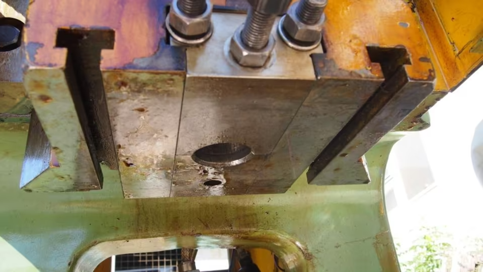 Exzenterpresse Stanko 100 t - 5