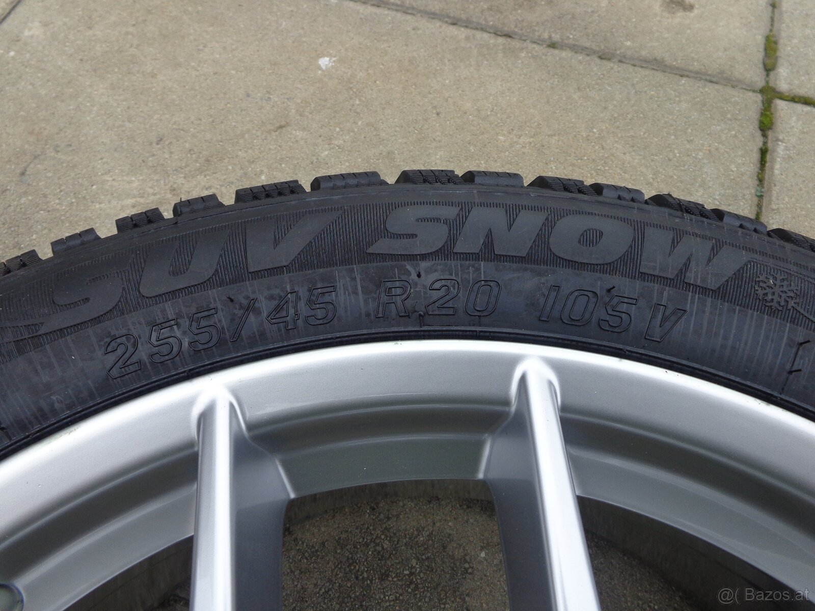 Alfa Romeo Stelvio neue Winterradsatz 255/45R20 - 5