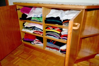 Schlafzimmerverbau mit Doppelbett - 5