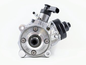 NEUE KRAFTSTOFFPUMPE FÜR BMW BOSCH 0445010776 - 5